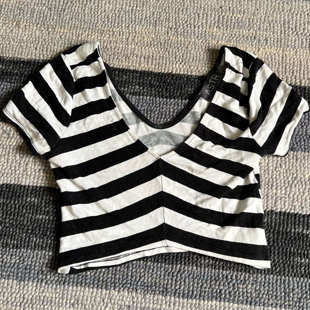 ASTR Cropped Striped Shirt